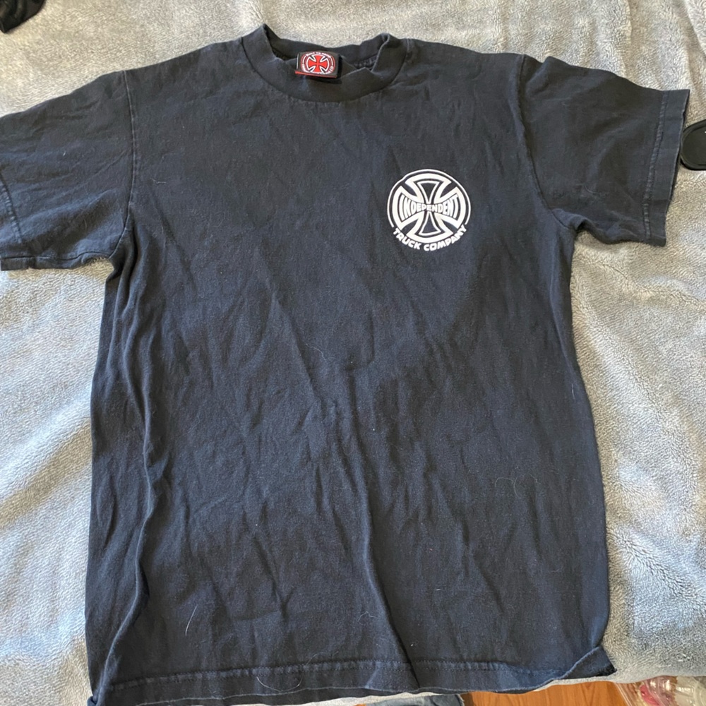 Size small independent truck company shirt